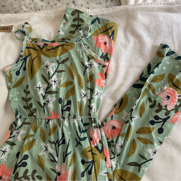 Oopsie Daisy Floral Sleeveless Romper for Kids - Picture 2 of 3